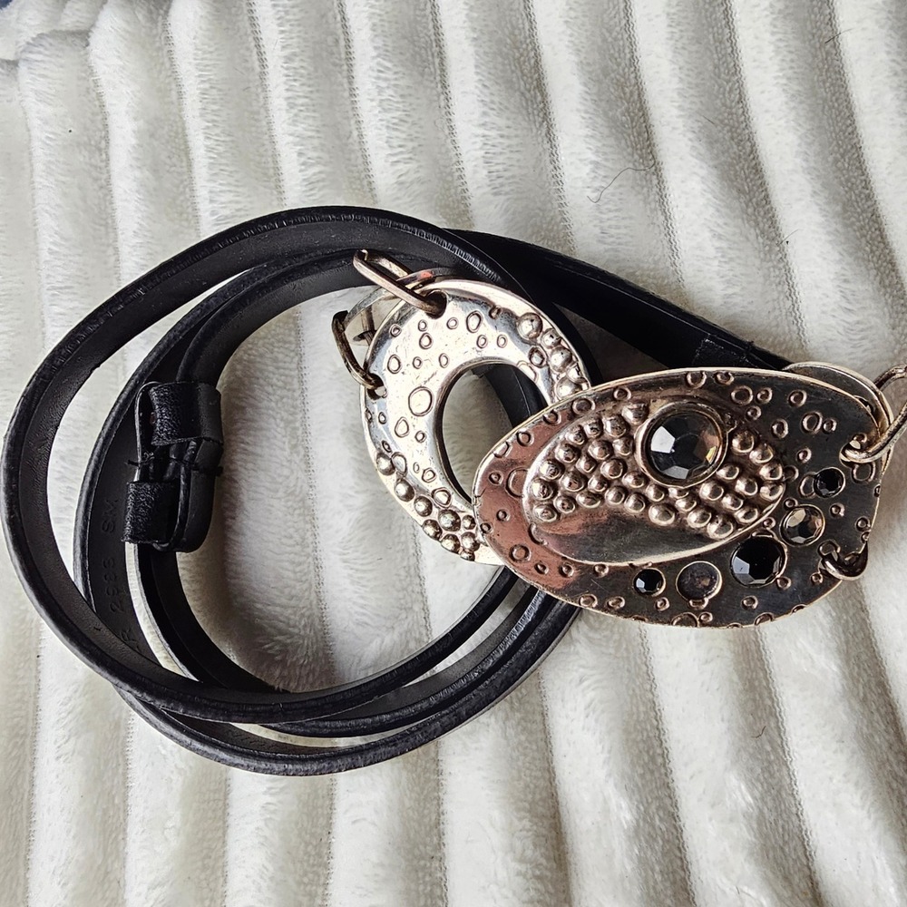 Chico's Women Hammered Metal Buckle Leather Belt S/M Black Boho Artsy